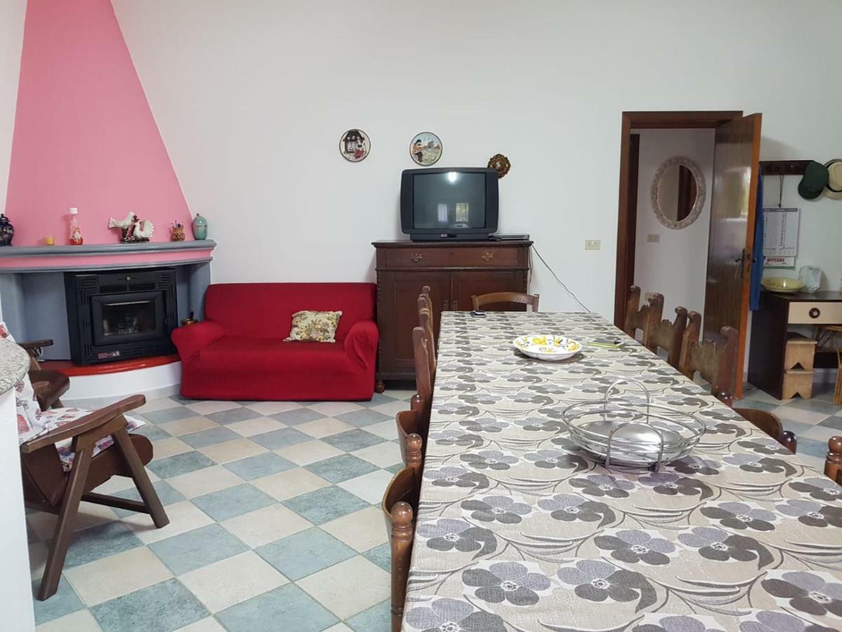 אורוסיי Villetta Su Barrali מראה חיצוני תמונה
